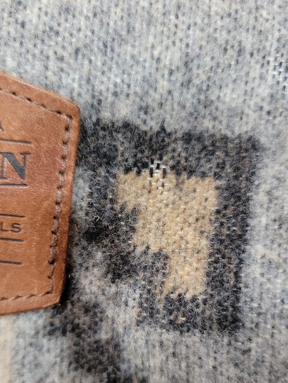 Vintage Pendleton Wool Jacquard & Leather Barrel Bag - Picture 12 of 14
